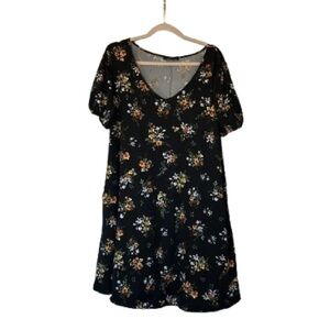 Vibe Sportswear Black Floral V-Neck Midi Dress with Pockets - Women's 2X